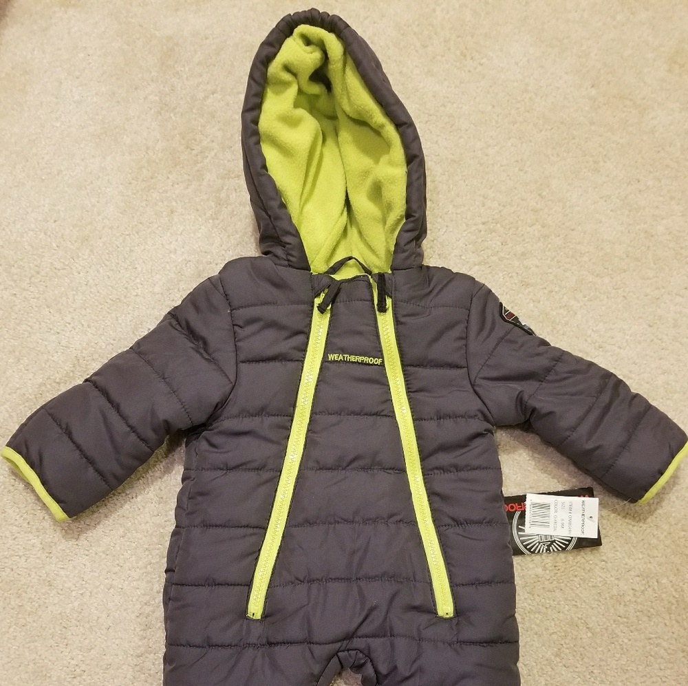 **SOLD**NWT Weatherproof 6-9 months Boy Snowsuit